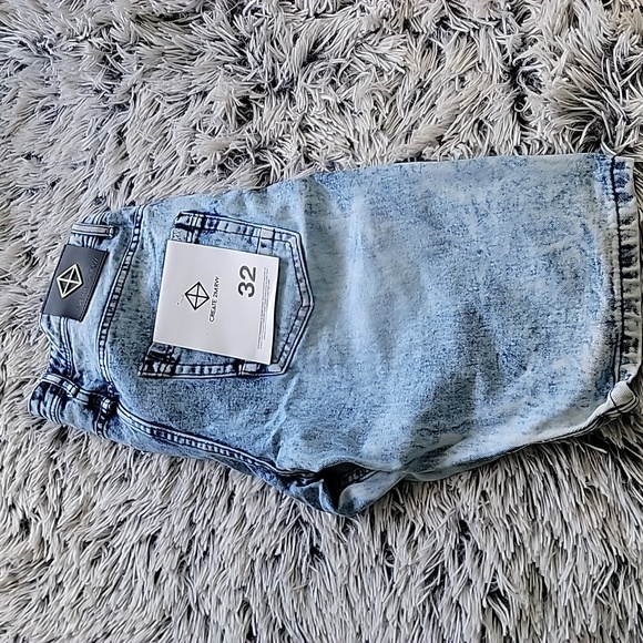 Create 2mrvy Short 🎨 - Picture 3 of 8